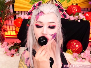 Blonde creampie loving babe dildofucks her tight ass